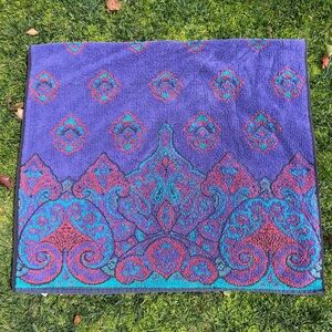 Vintage 90s Royalton Purple Paisley Medallion Bath Towel 100% Cotton USA 28x49